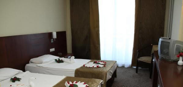 Ring Beach Hotel Белдиби Екстериор снимка